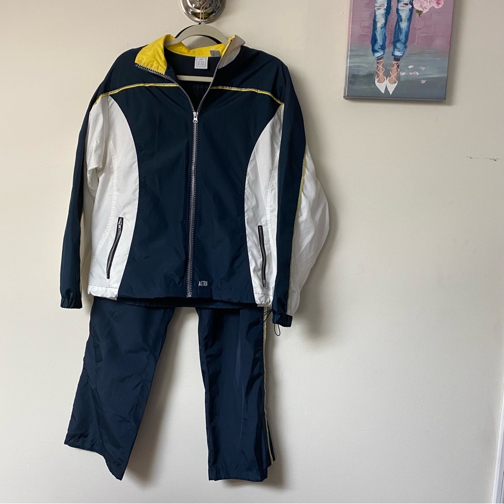 Actra windbreaker set